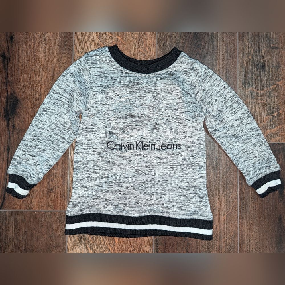 Calvin Klein Sweater